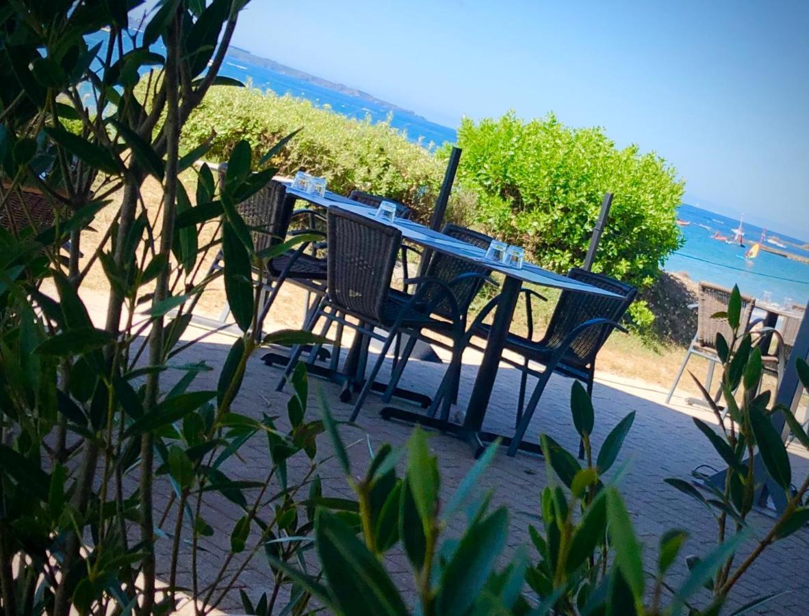 Logis Hotel & Restaurant Les Mouettes - Larmor Plage, Proche De Lorient Esterno foto
